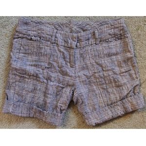 No Boundaries plaid shorts
